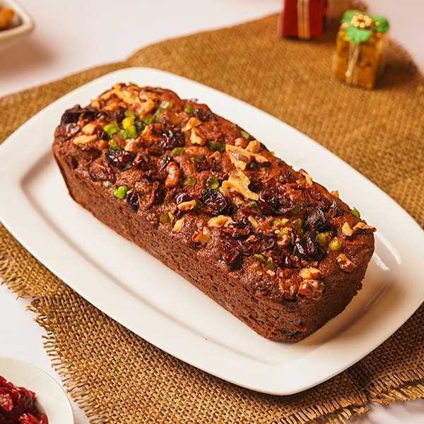 Classic Christmas Plum Cake