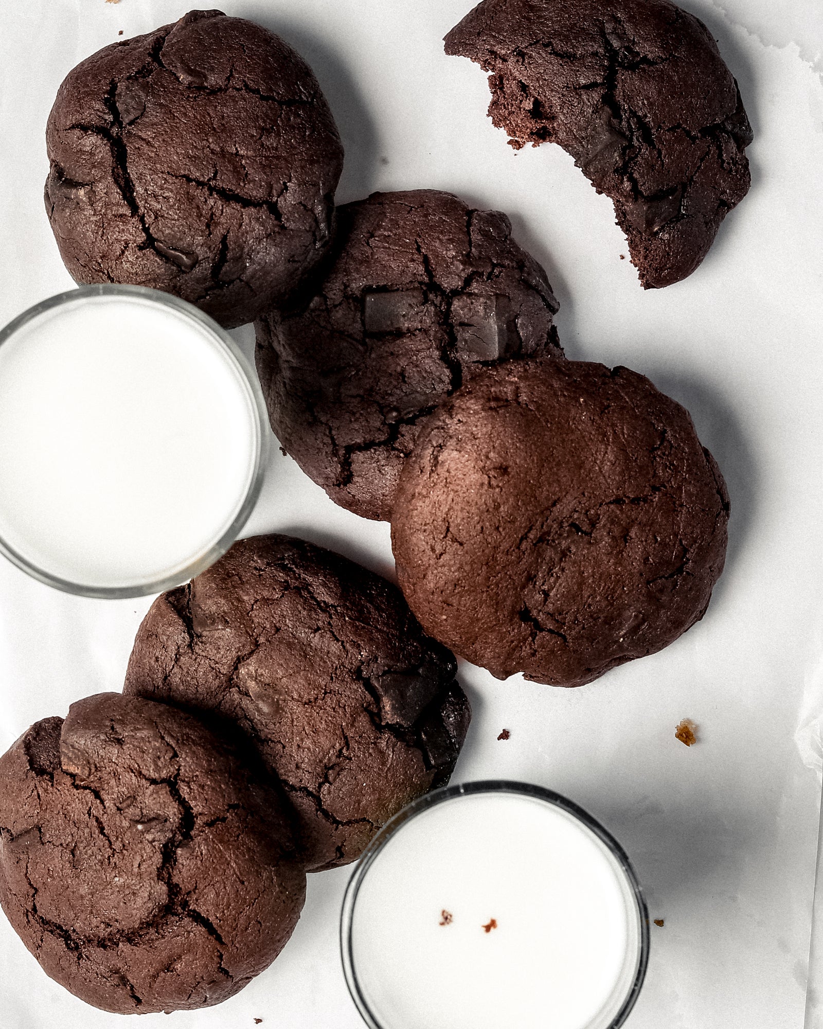 Sugar-Free Chocolate Chunk Cookies (eggless)