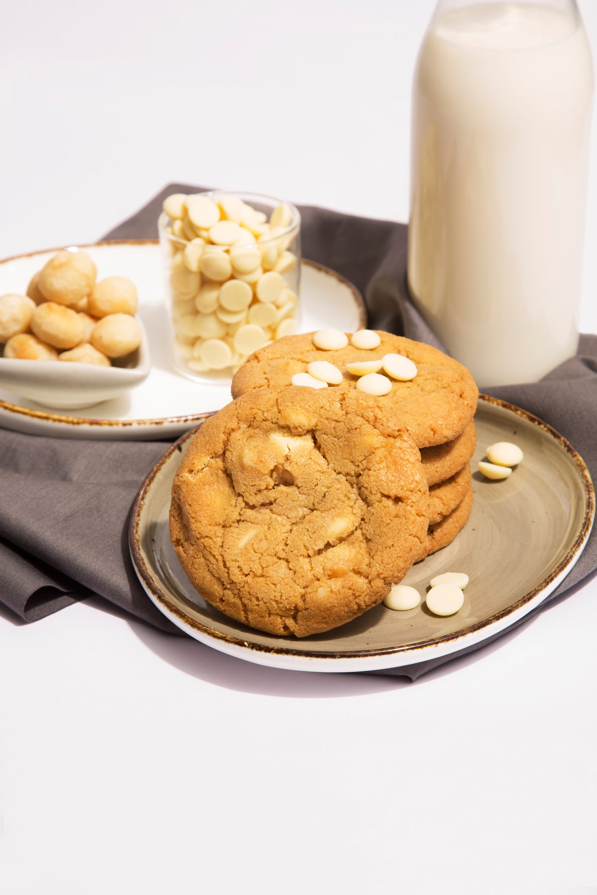 White Chocolate Macadamia - Eggless